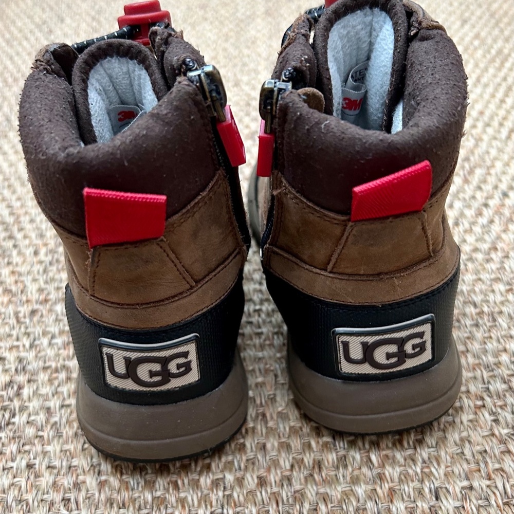 UGG Turlock Waterproof Snow Boot in Walnut - Picture 4 of 4